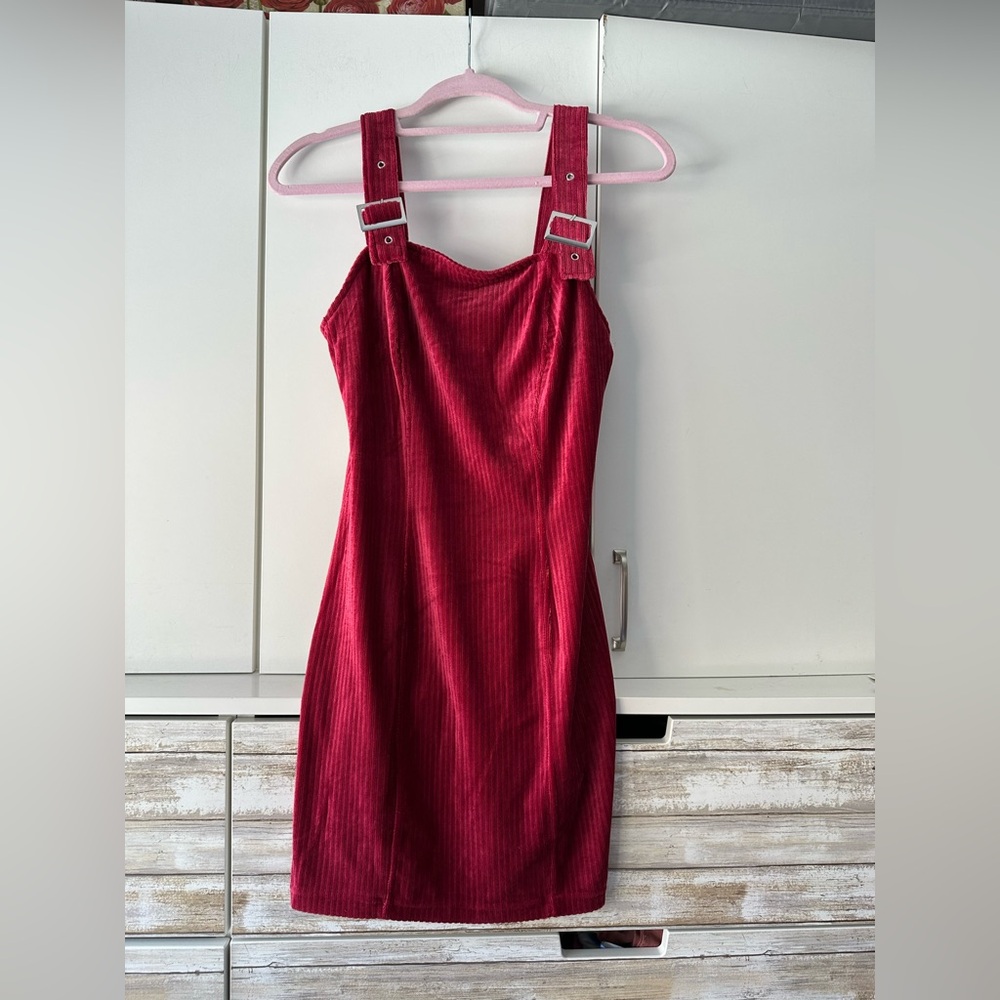 🌺 NOBO Burgundy Ribbed Mini Dress w/ Buckle Straps NWT